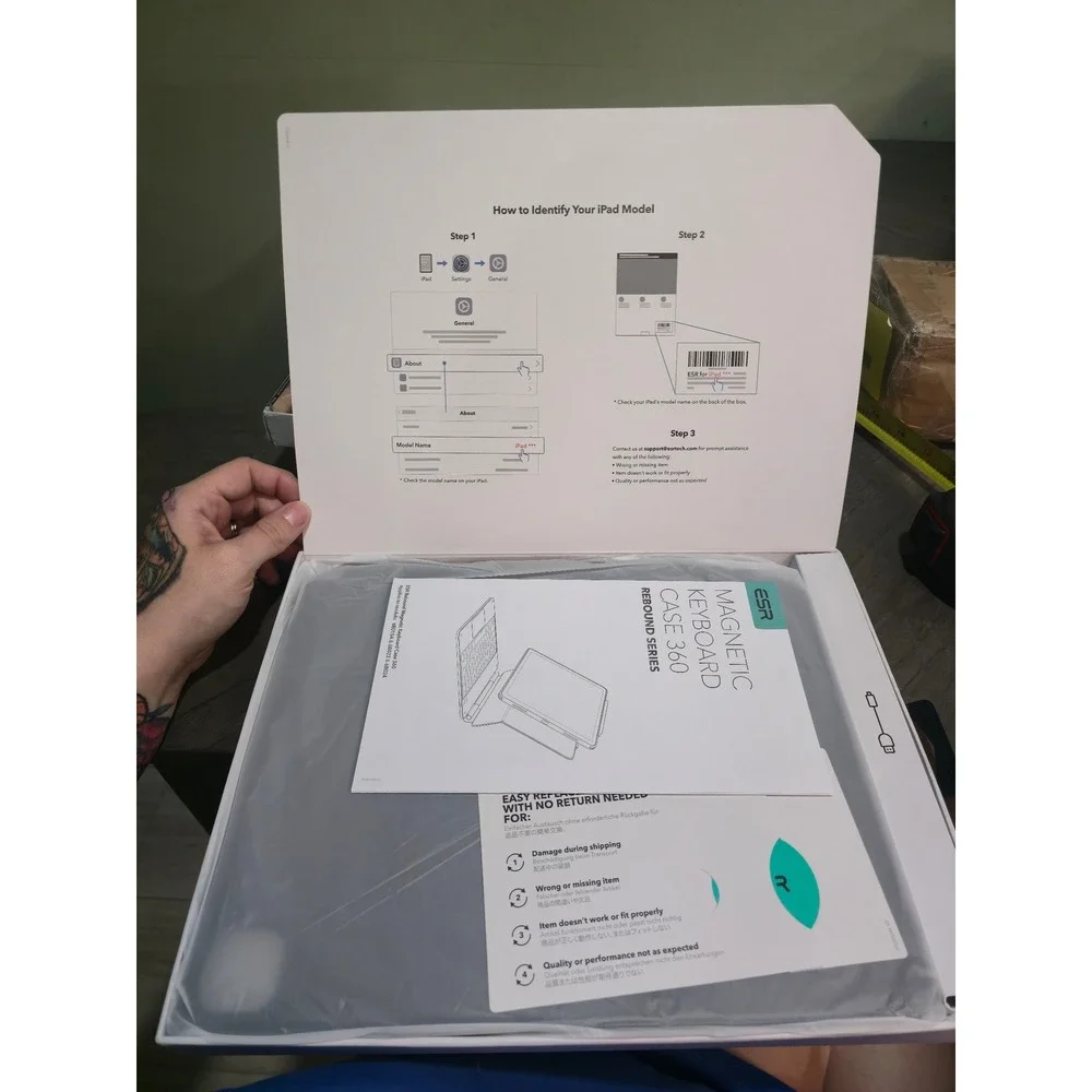 ESR iPad Pro 13